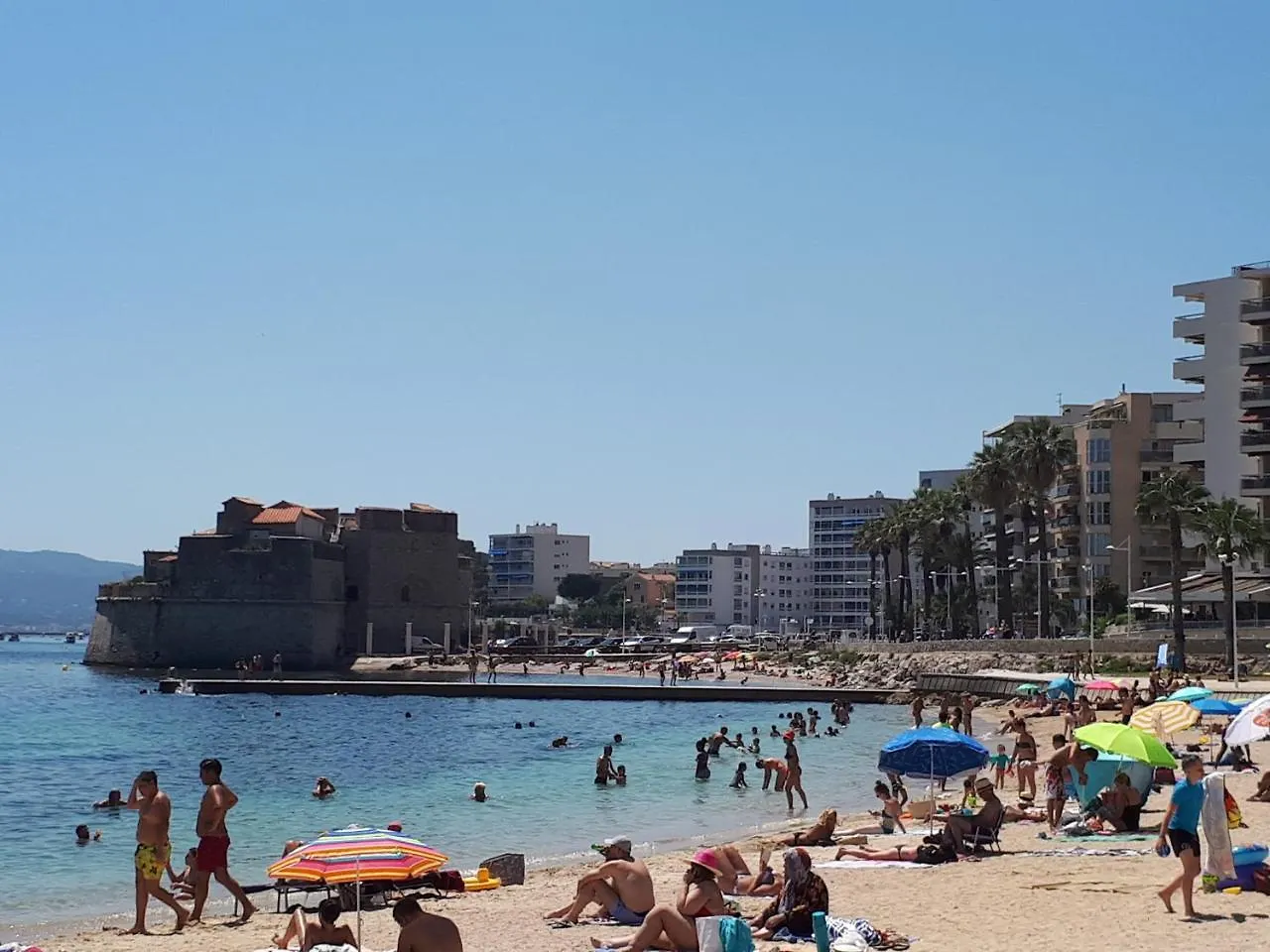 Le Saint Louis Plage Toulon 2*,
