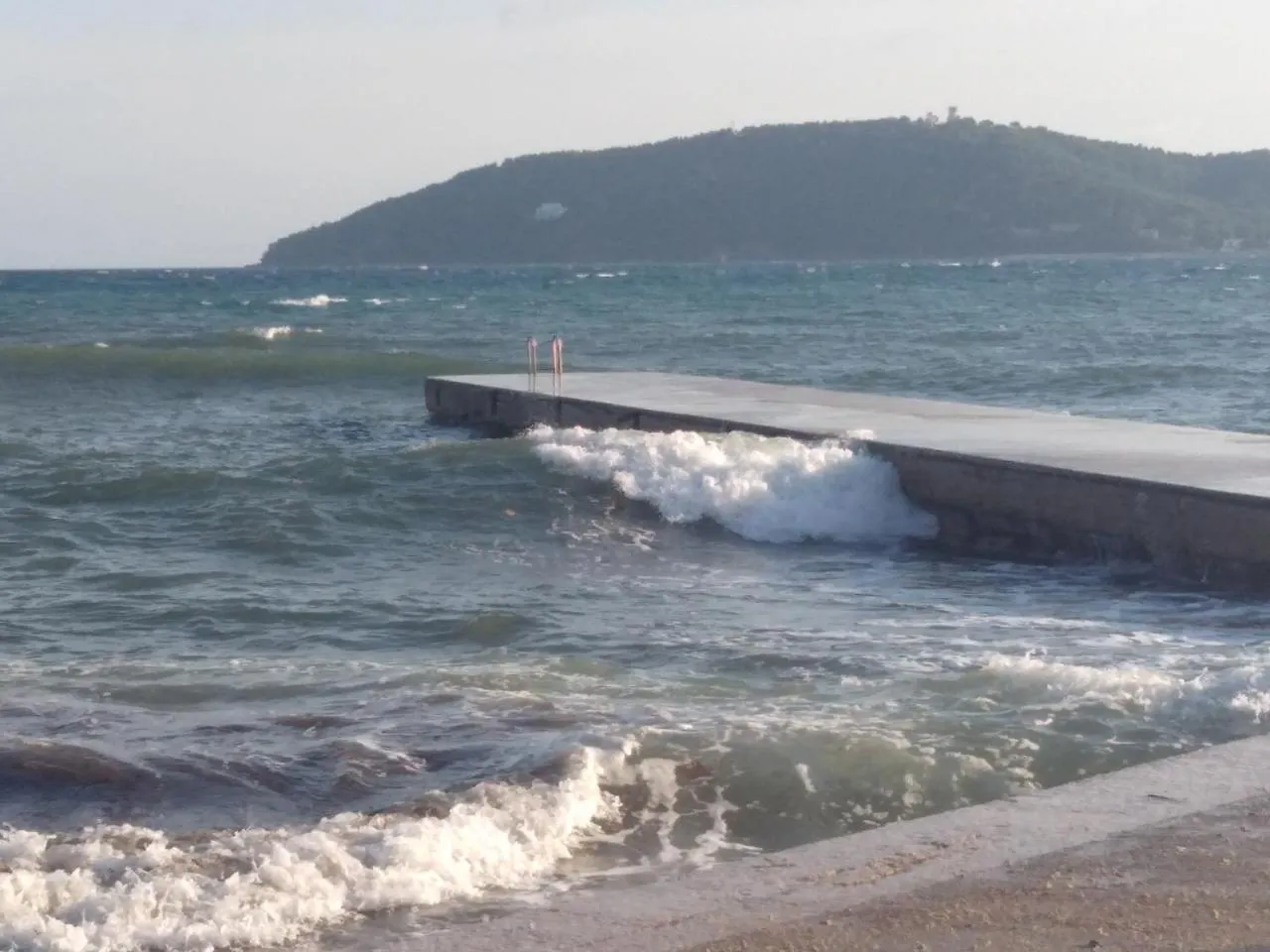 Le Saint Louis Plage Toulon Bed & Breakfast