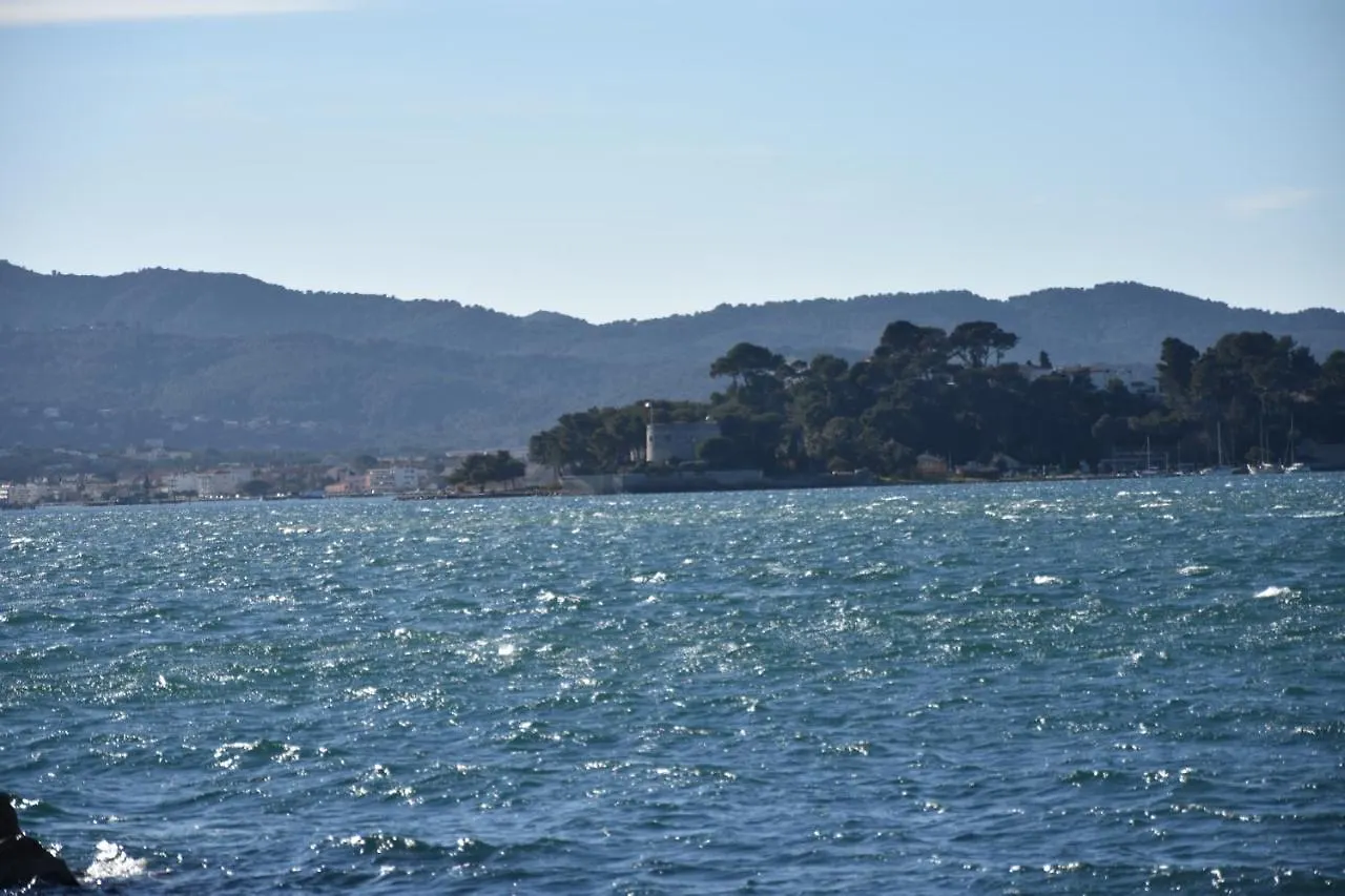 ** Bed & Breakfast Le Saint Louis Plage Toulon France